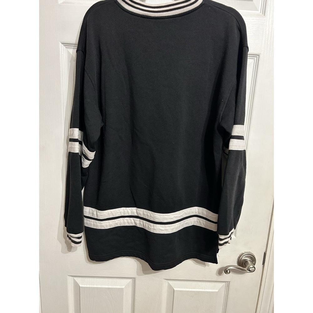 Vintage Disney Mickey & Co. Classic Crew Neck Sweatshirt Medium Embroidered 90s - Picture 9 of 15